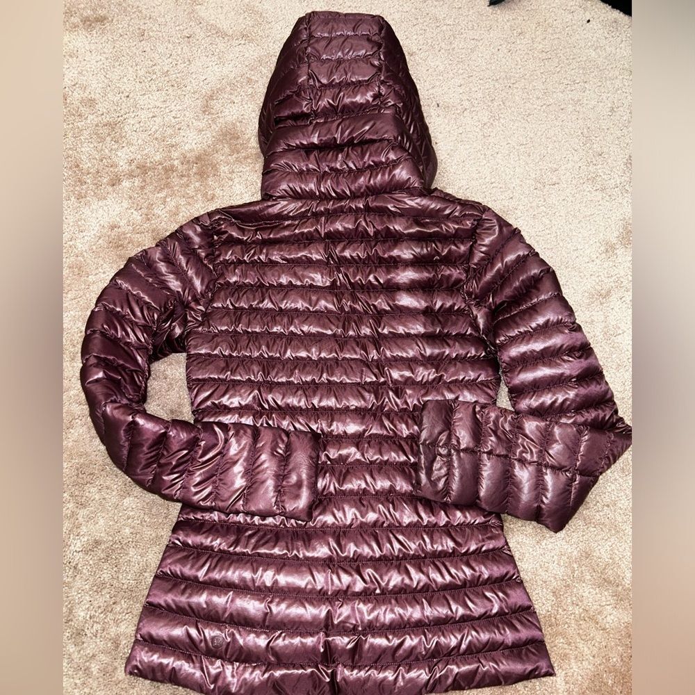 Women’s Lululemon Burgundy Pack it Down Shine Puffer Jacket Bordeaux Drama 2 - Picture 9 of 12